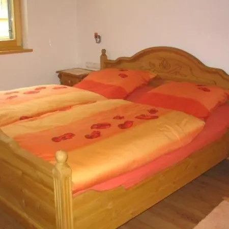 Gepflegtes In Ruhiger Lage, Mit Balkon, Terrasse Prázdninový dům